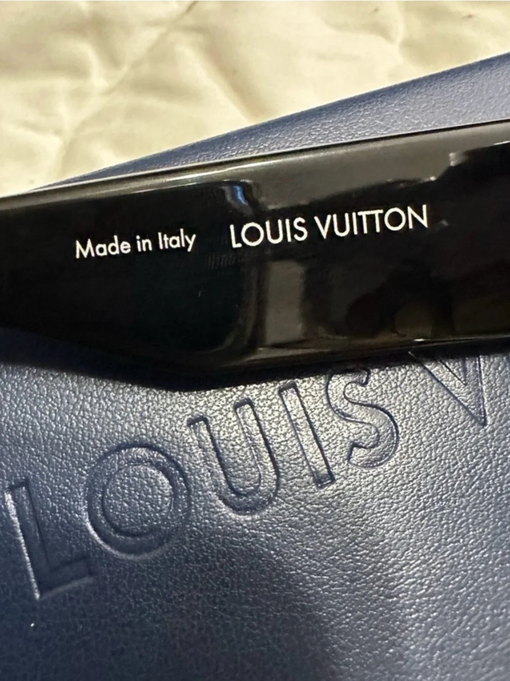 Louis Vuitton stylish sunglasses⭐️
